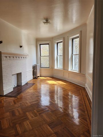 47-12 39th Place 2nd Floor, Sunnyside, NY 11104