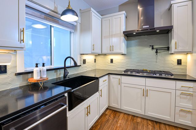1029 Brandon Way, Phoenix, OR 97535