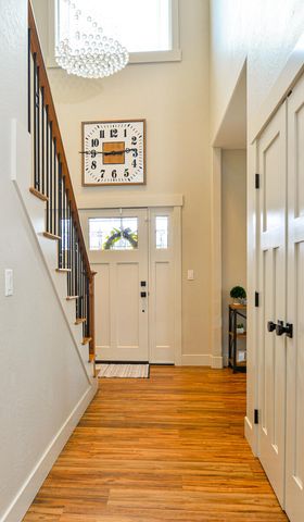 1029 Brandon Way, Phoenix, OR 97535