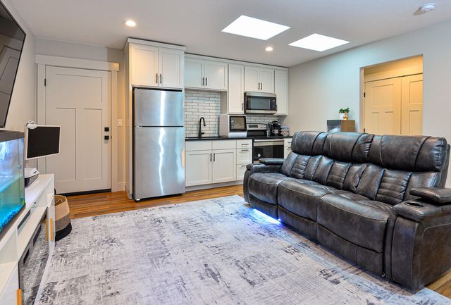 1029 Brandon Way, Phoenix, OR 97535