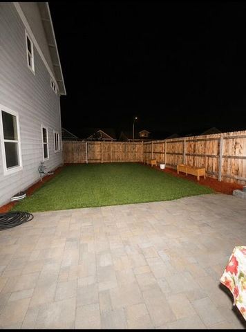 1029 Brandon Way, Phoenix, OR 97535