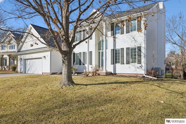 3310 Potomac Drive, Lincoln, NE 68516