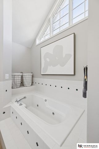 3310 Potomac Drive, Lincoln, NE 68516