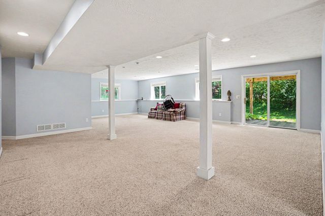 8216 Pattiwood Lane, Richland Vllg, MI 49083
