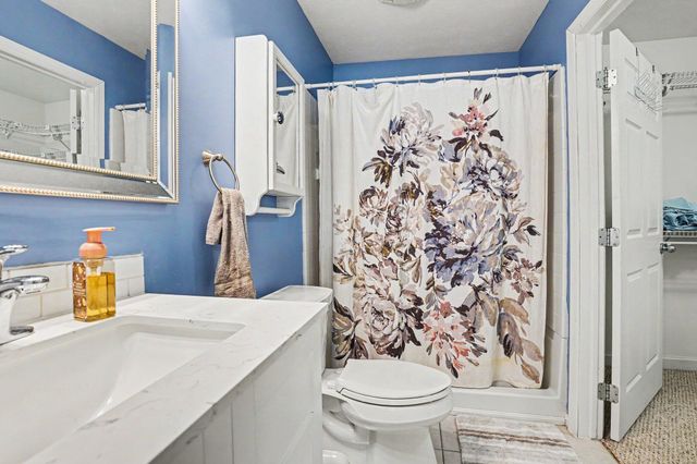 8216 Pattiwood Lane, Richland Vllg, MI 49083
