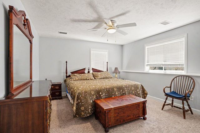 8216 Pattiwood Lane, Richland Vllg, MI 49083