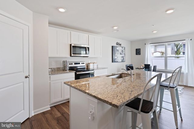 569 FAWN MEADOW LN, La Plata, MD 20646