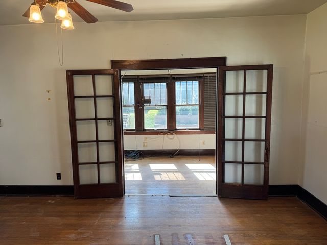 918 W Locust Street, Davenport, IA 52804