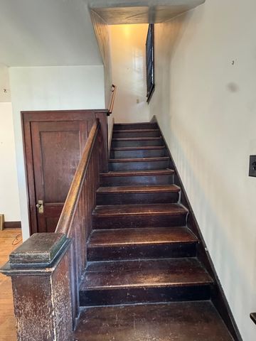 918 W Locust Street, Davenport, IA 52804