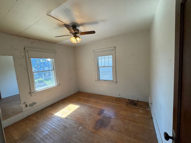 918 W Locust Street, Davenport, IA 52804