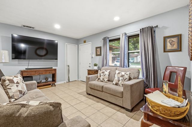 1201 Juanita Street, Mesquite, TX 75149