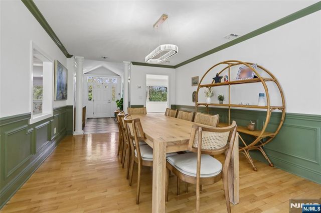 63 Danebury Downs, Upper Saddle River, NJ 07458
