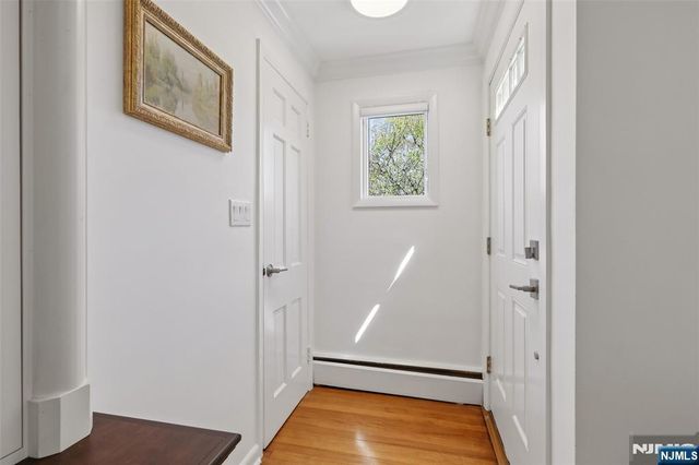 63 Danebury Downs, Upper Saddle River, NJ 07458