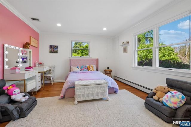 63 Danebury Downs, Upper Saddle River, NJ 07458