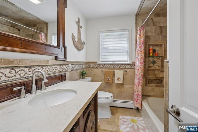 63 Danebury Downs, Upper Saddle River, NJ 07458