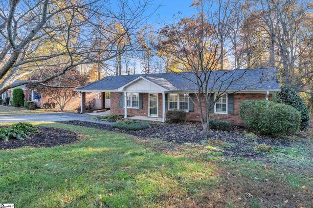 10 Trent Drive, Taylors, SC 29687