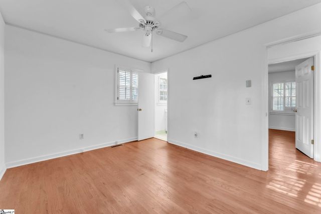 10 Trent Drive, Taylors, SC 29687