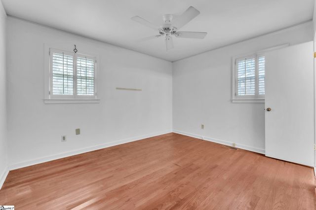 10 Trent Drive, Taylors, SC 29687