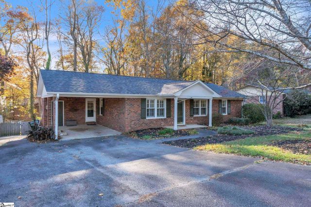 10 Trent Drive, Taylors, SC 29687