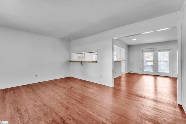 10 Trent Drive, Taylors, SC 29687