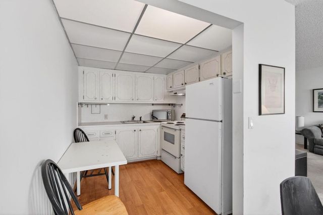 321 Fanshaw H, Boca Raton, FL 33434