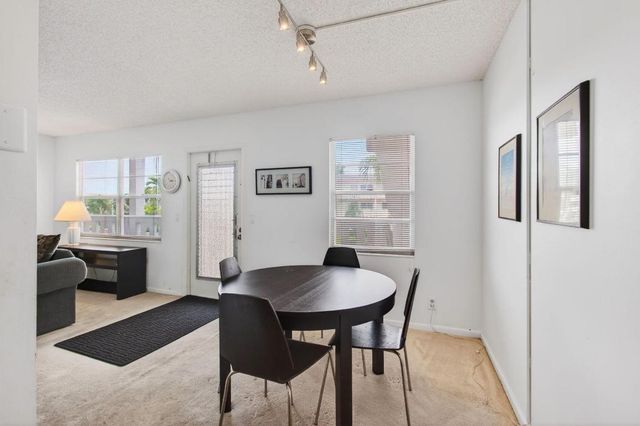 321 Fanshaw H, Boca Raton, FL 33434