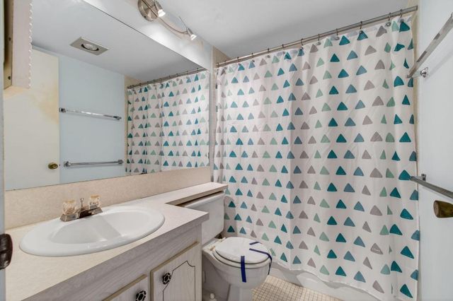 321 Fanshaw H, Boca Raton, FL 33434