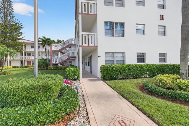321 Fanshaw H, Boca Raton, FL 33434