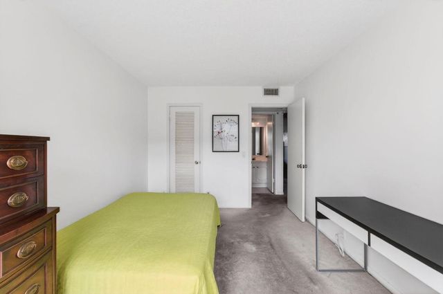 321 Fanshaw H, Boca Raton, FL 33434