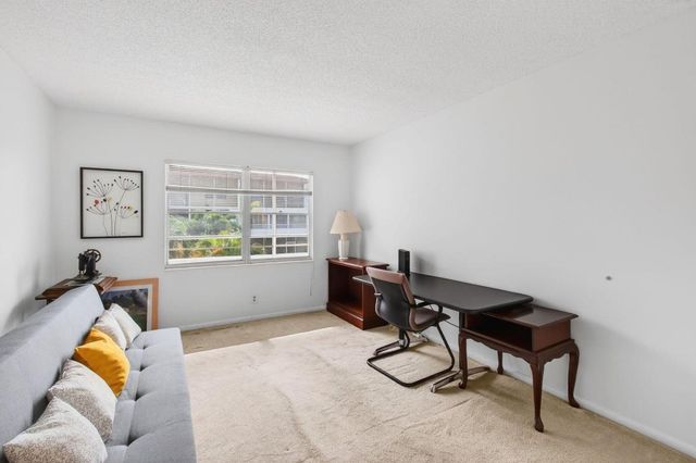 321 Fanshaw H, Boca Raton, FL 33434