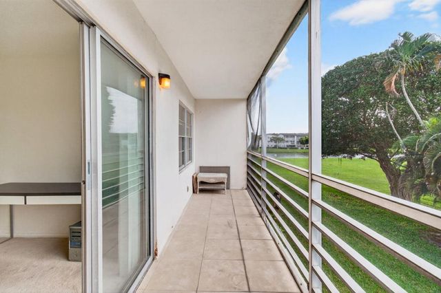 321 Fanshaw H, Boca Raton, FL 33434