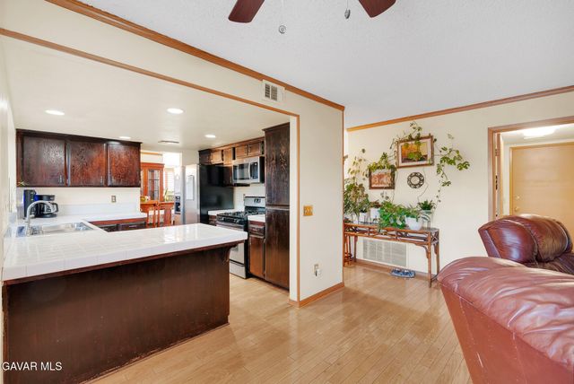 1147 Garnet Avenue, Palmdale, CA 93550