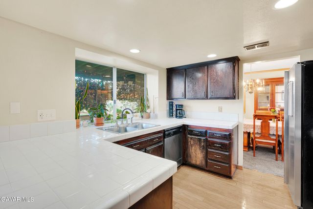 1147 Garnet Avenue, Palmdale, CA 93550