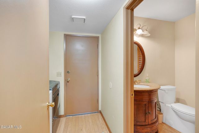 1147 Garnet Avenue, Palmdale, CA 93550