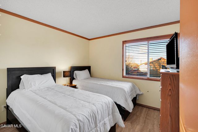 1147 Garnet Avenue, Palmdale, CA 93550