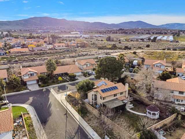 1147 Garnet Avenue, Palmdale, CA 93550