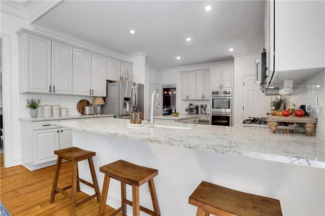 550 Heron Run Court, Milton, GA 30004