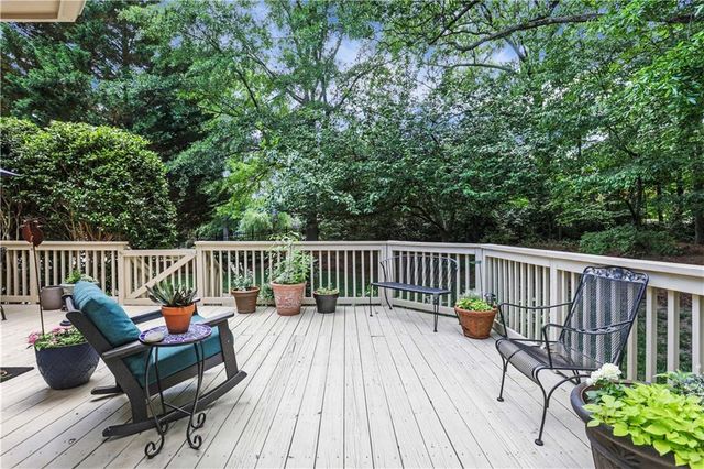 550 Heron Run Court, Milton, GA 30004