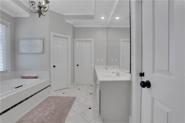 550 Heron Run Court, Milton, GA 30004