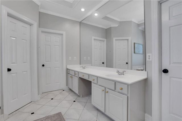 550 Heron Run Court, Milton, GA 30004