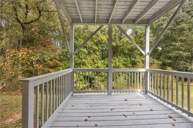 1450 Timber Walk Drive, Loganville, GA 30052
