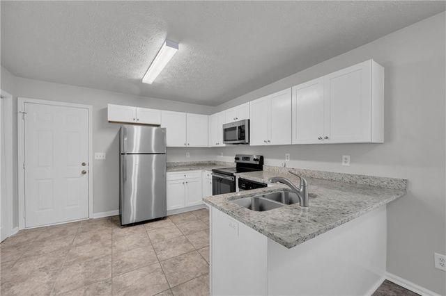 1450 Timber Walk Drive, Loganville, GA 30052