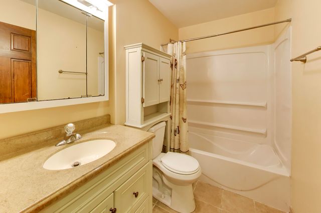 1138 Fran Lin Pkwy, Munster, IN 46321