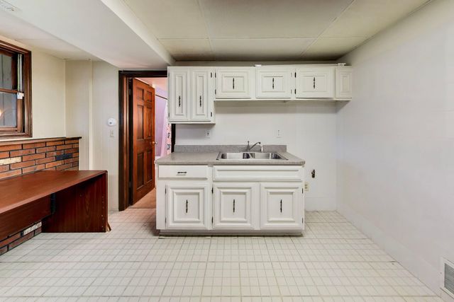 1138 Fran Lin Pkwy, Munster, IN 46321