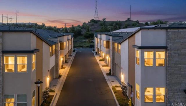 10416 Adamson, San Diego, CA 92126