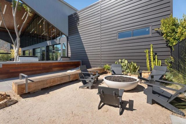 10416 Adamson, San Diego, CA 92126