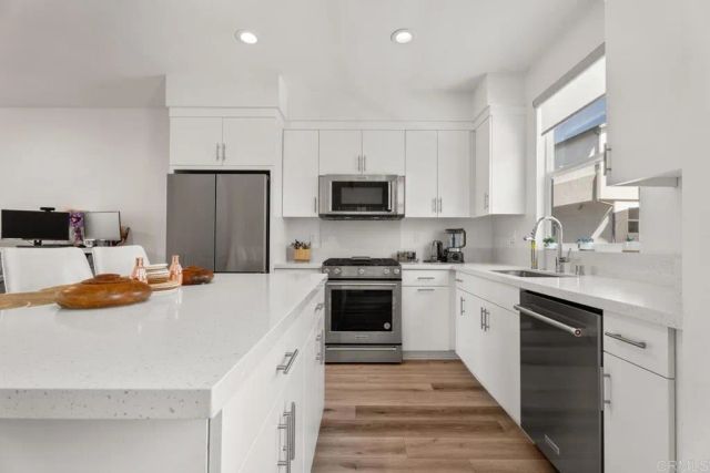 10416 Adamson, San Diego, CA 92126