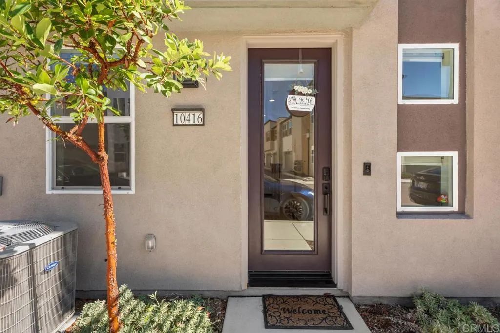 10416 Adamson, San Diego, CA 92126
