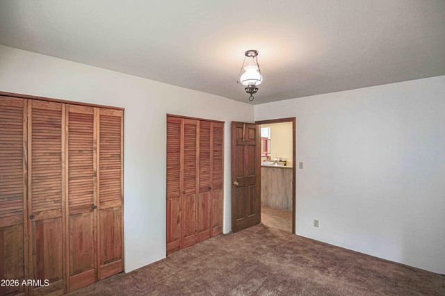 1390 E LOBO Lane, Munds Park, AZ 86017