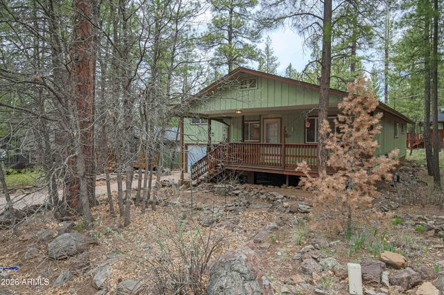 1390 E LOBO Lane, Munds Park, AZ 86017